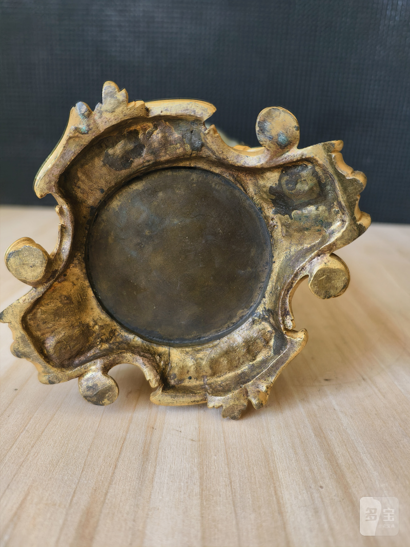 A ribbed porcelain celadon vase in a fine ormolu mount - 图18